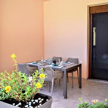 Petite Palace Origin Near The Rethymno
