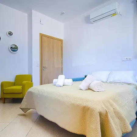 Petite Palace Apartman *